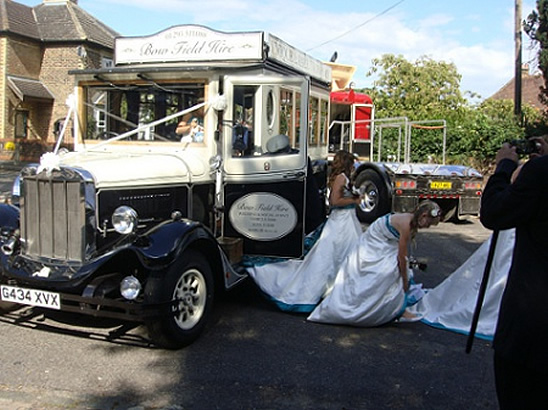 Asquith Mascot Vontage Bus