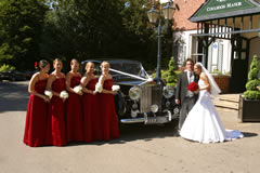 Weddin group with car